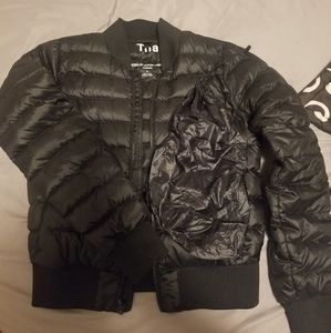tna lightweight puffer jacket